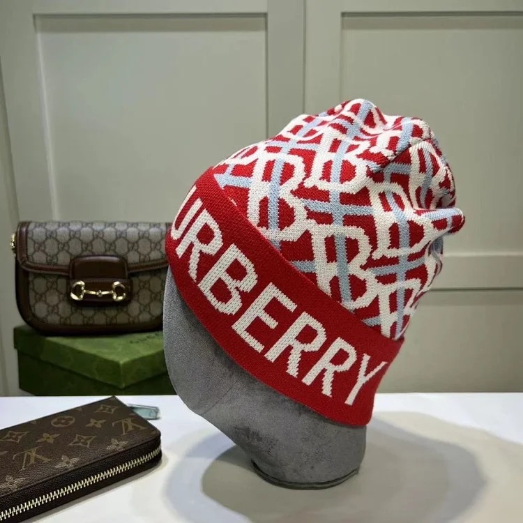 Special items of fashion hats are not returnable