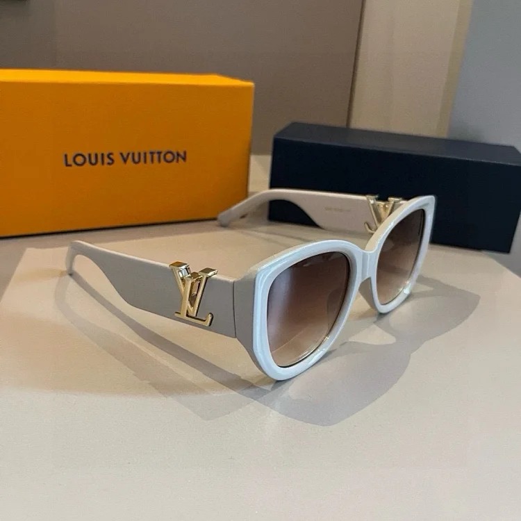 L Sunglasses Collection