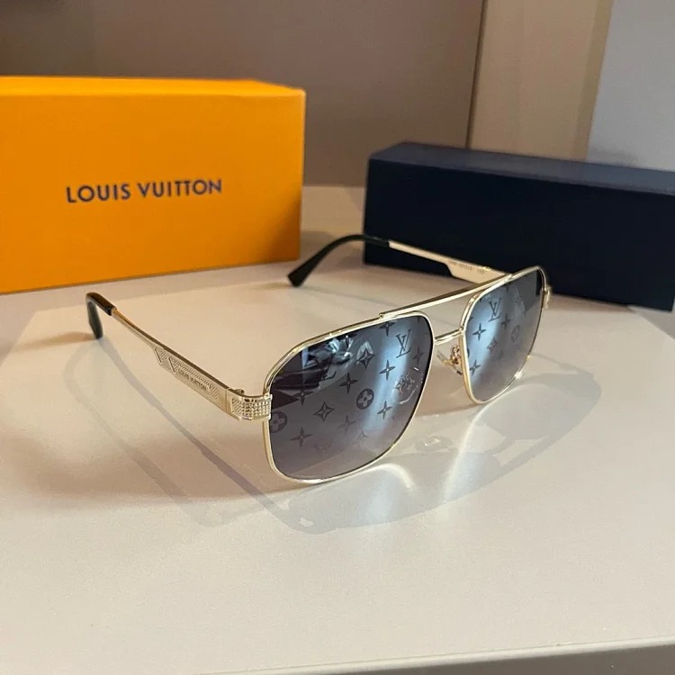 L Sunglasses Collection