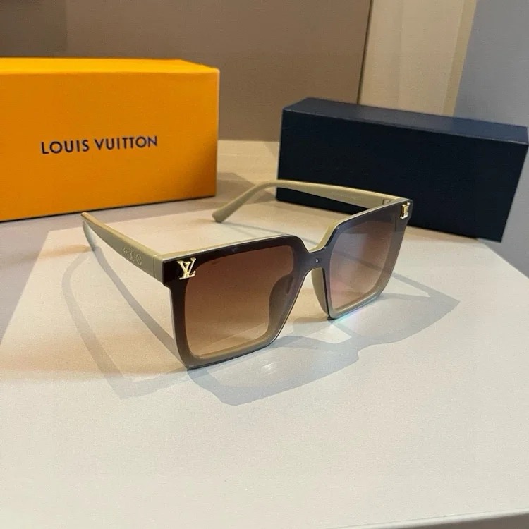 L Sunglasses Collection