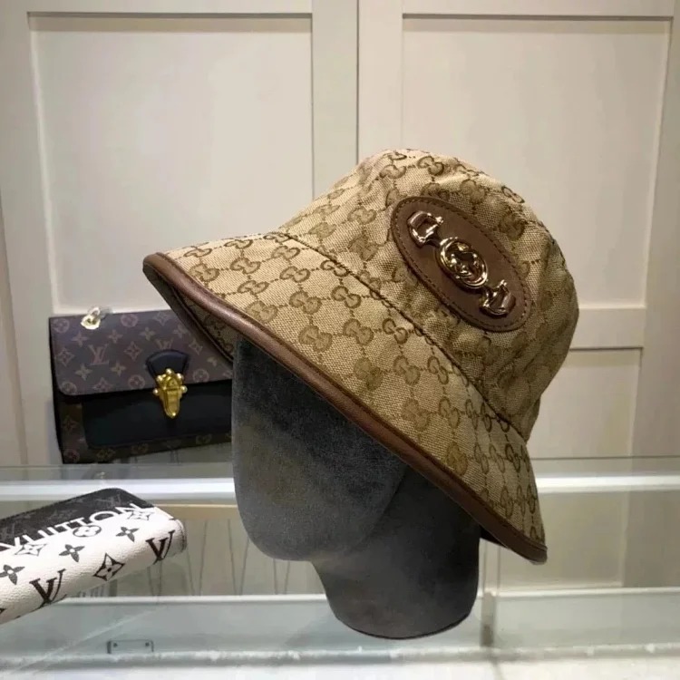 hat