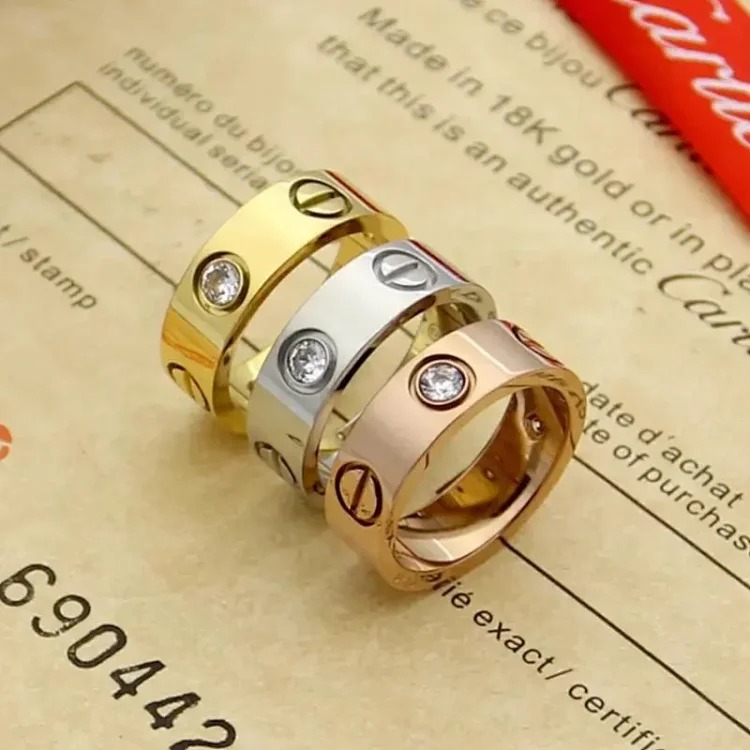 Classic versatile ring