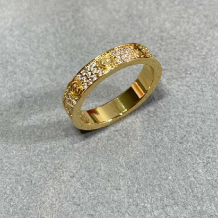 Classic versatile ring