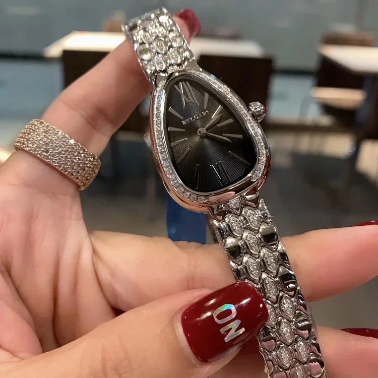 ￥680-980 Fashionable and versatile watch