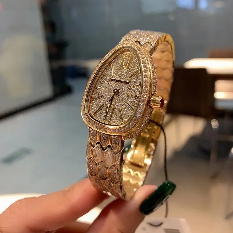 ￥680-980 Fashionable and versatile watch