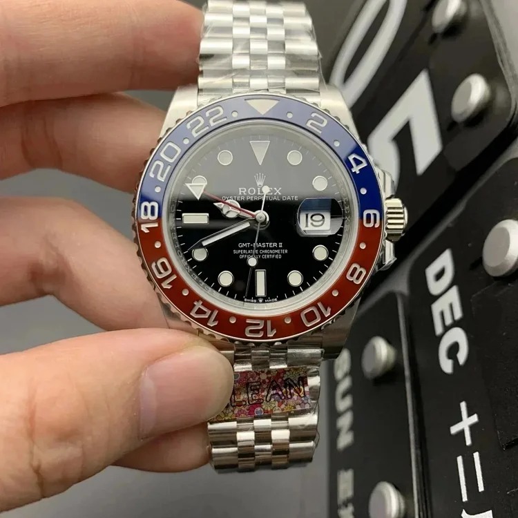 Watch LO01