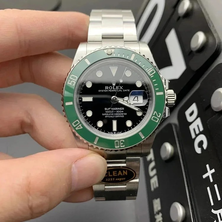 Watch LO01