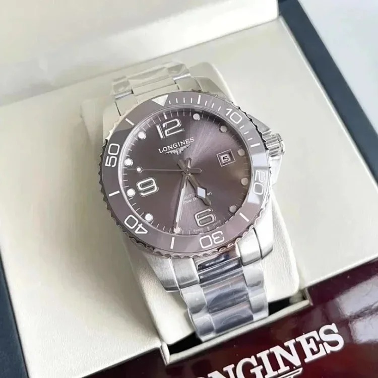 Watch LO01
