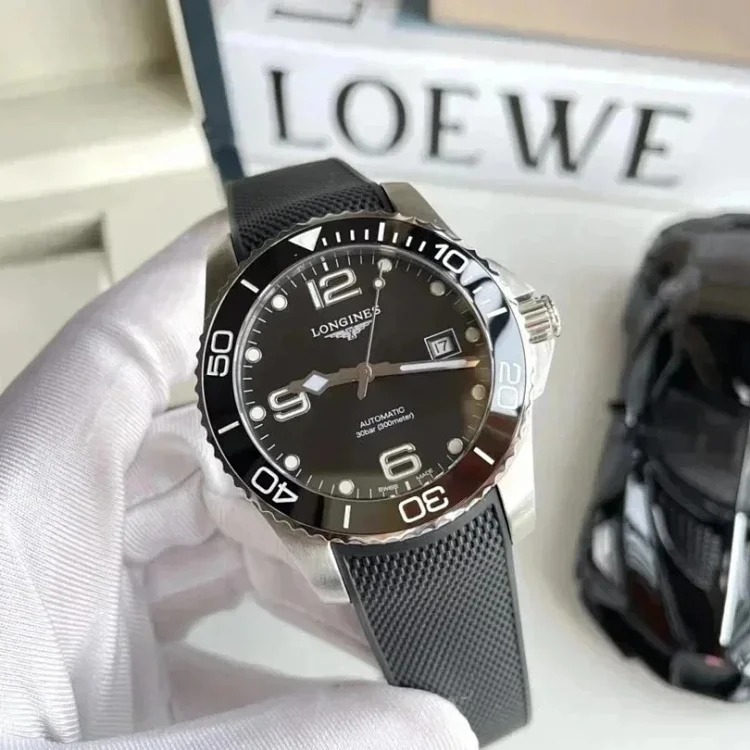 Watch LO01