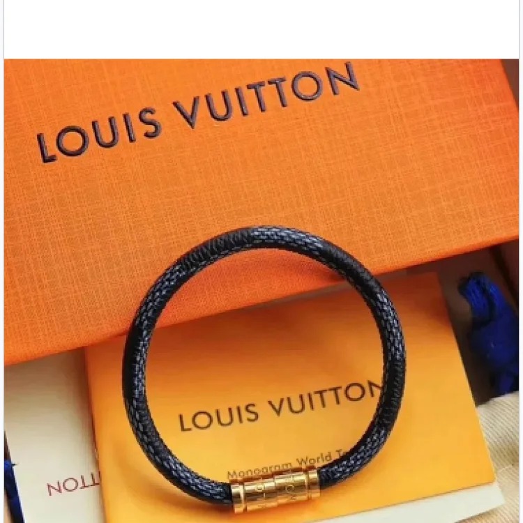L micro fish bracelet