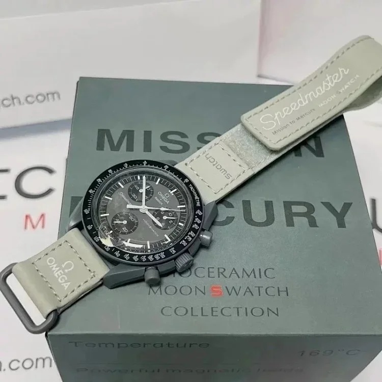 New fashionable and versatile watch-022