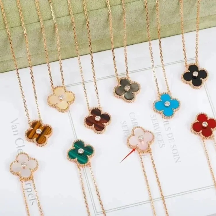 Versatile trendy fashion necklace