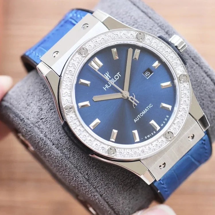 Fashion Trendy Versatile Watch 880-1600