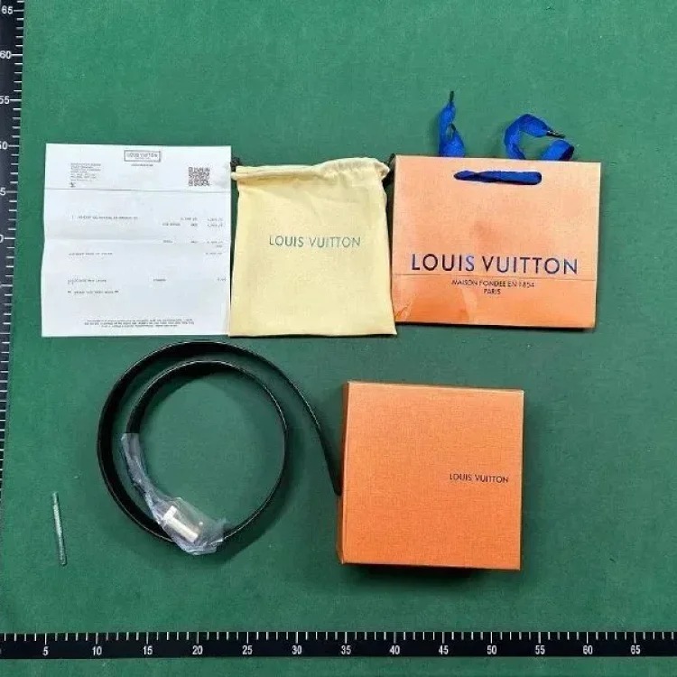 Premium Fashion Accessory 001