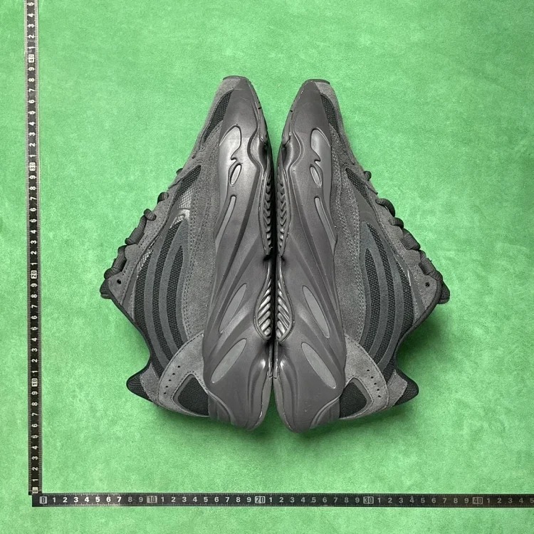 LW 5/700 dad shoes