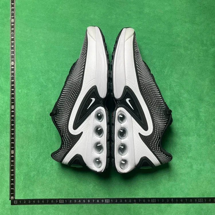L7W sports air shoes