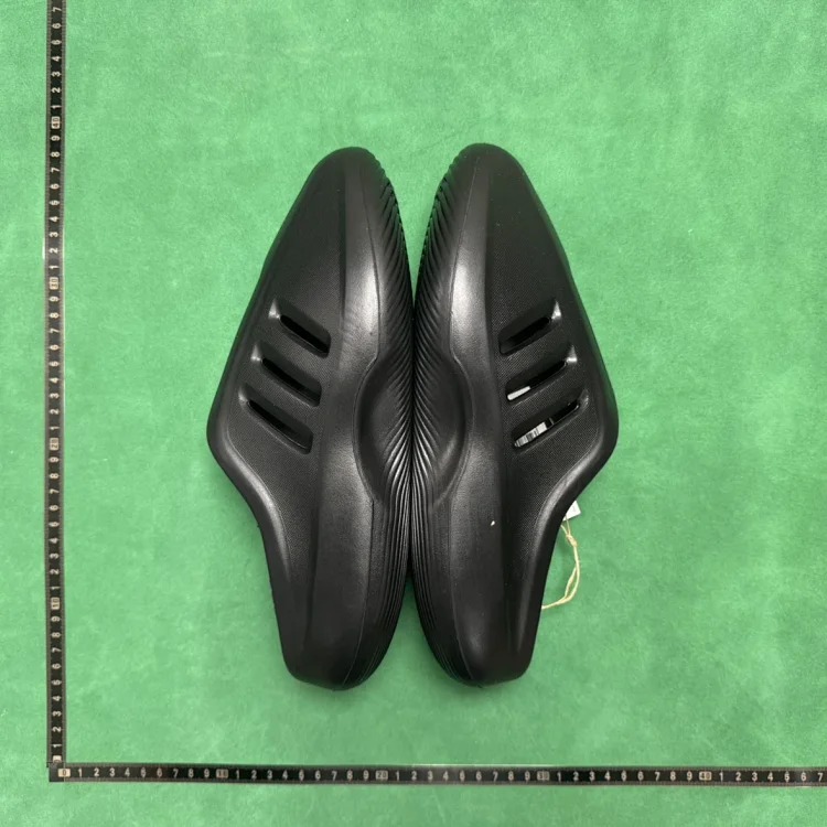 9LW hole slippers